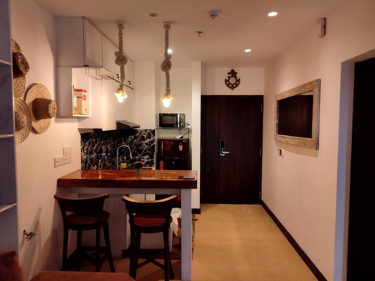Ocean Breeze Condo By Lake Infinity ネゴンボ エクステリア 写真